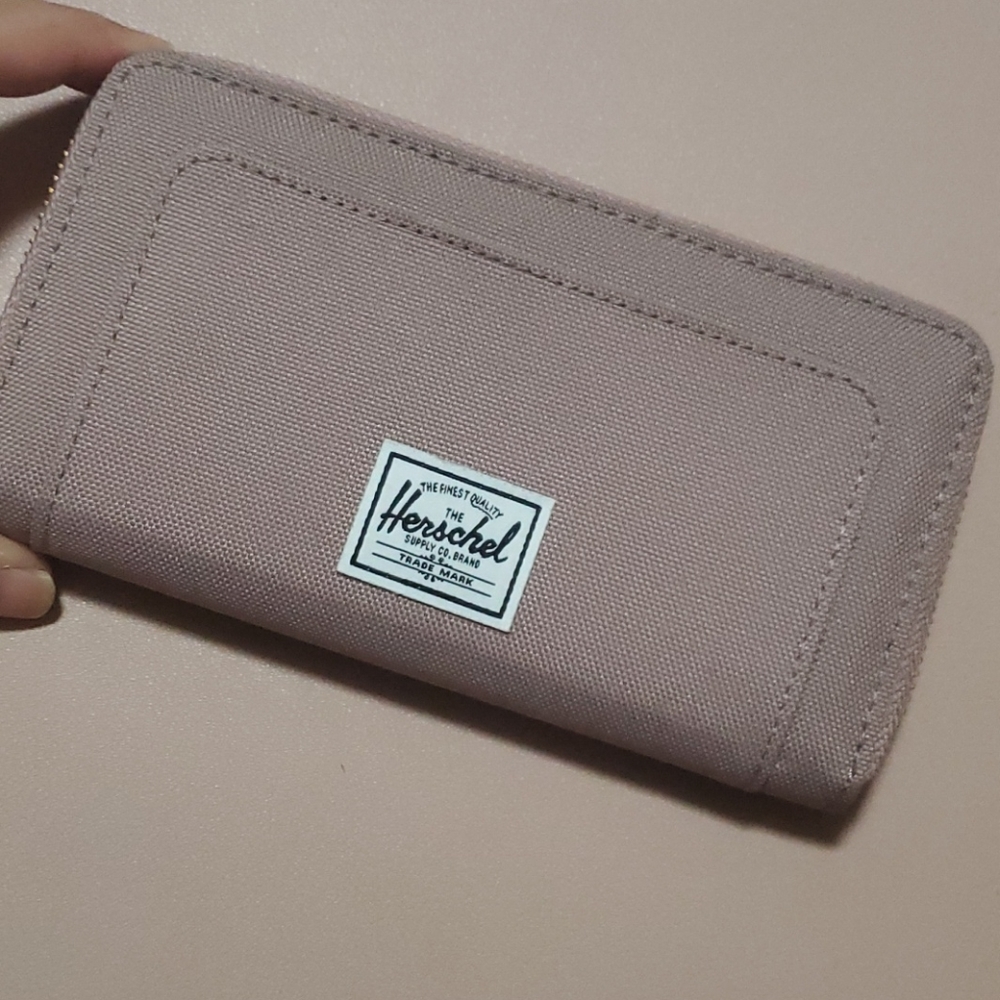 Herschel Wallet